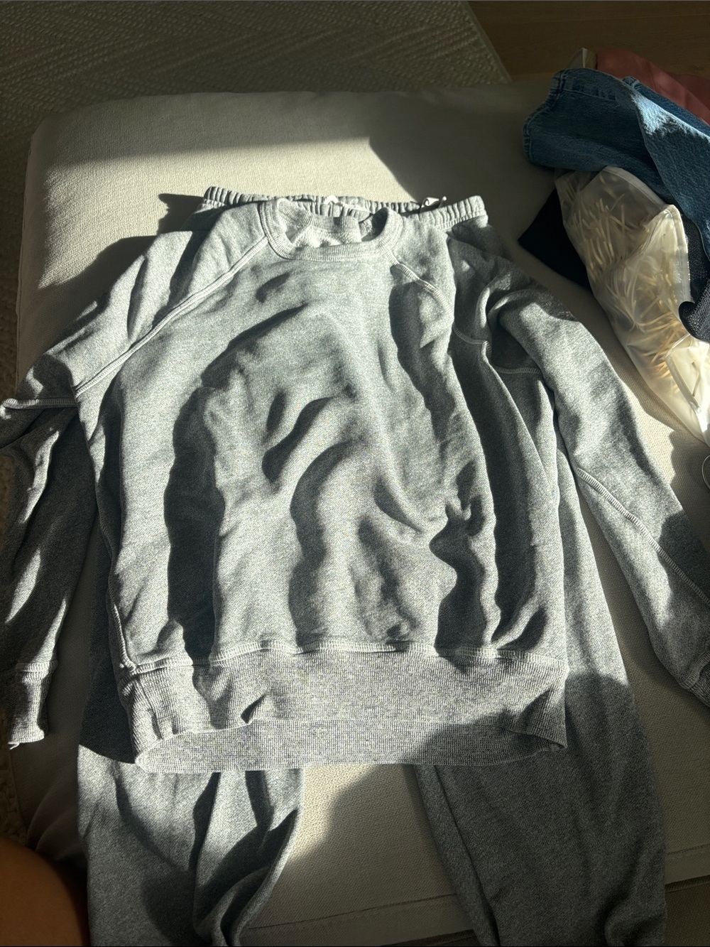 THE GREAT. Men's Light Gray Crewneck Sweatshirt